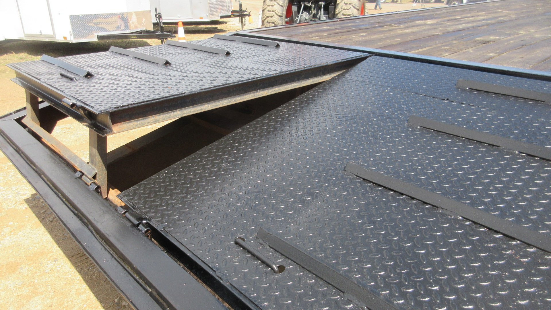 Used 2000 ABU 24k Equipment Trailer