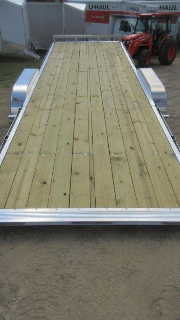 New 2025 Royal Cargo Trailers ARSSL Tilt Trailer