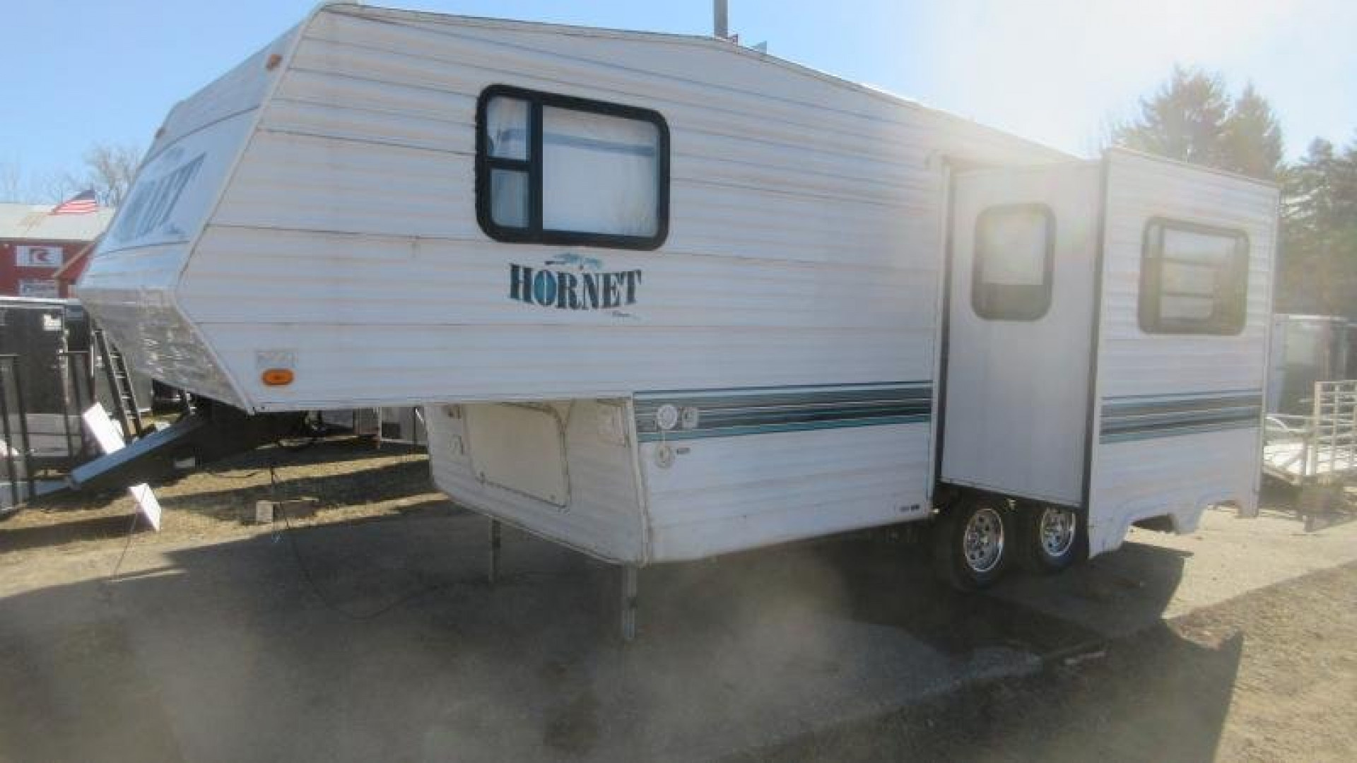 Used 1997 Damon Corporation Hornet 245H  Trailer
