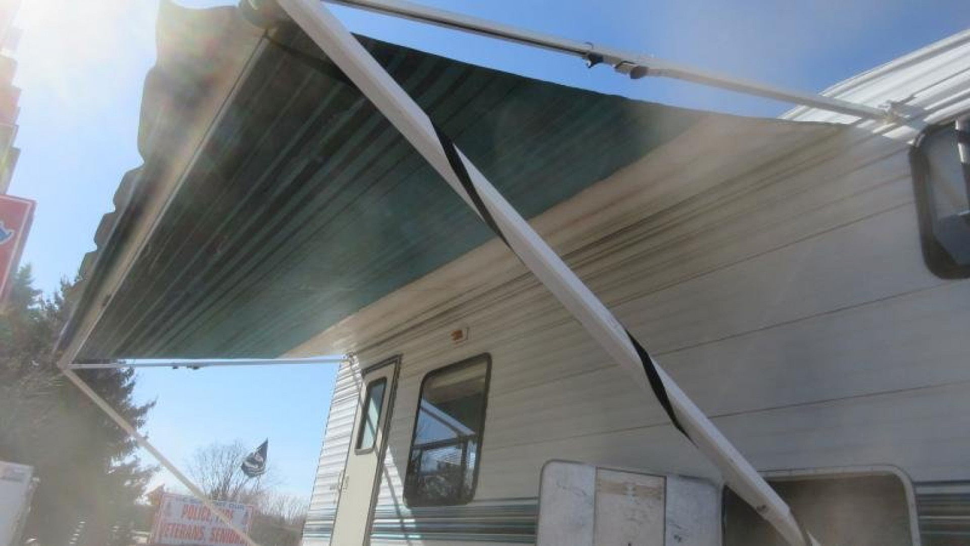 Used 1997 Damon Corporation Hornet 245H  Trailer