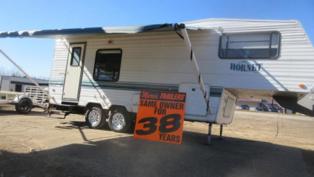 Used 1997 Damon Corporation Hornet 245H  Trailer