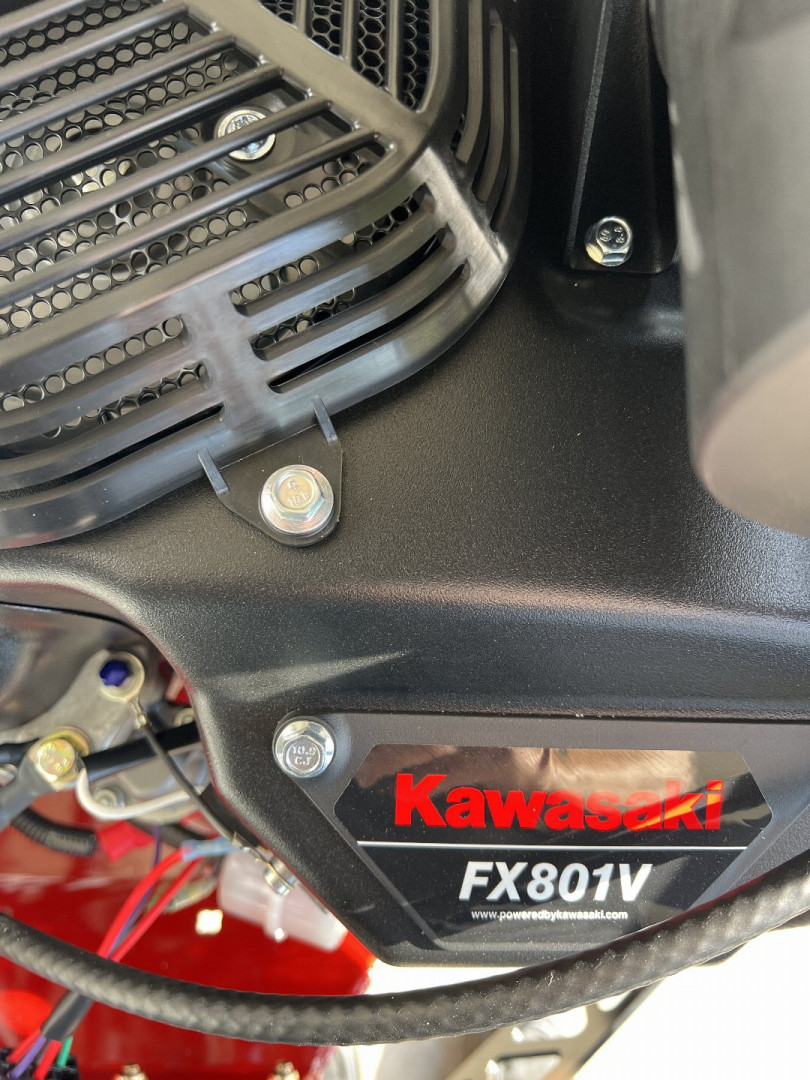 New 2025 Exmark LRE801GKA604A3 Lawn Mowers