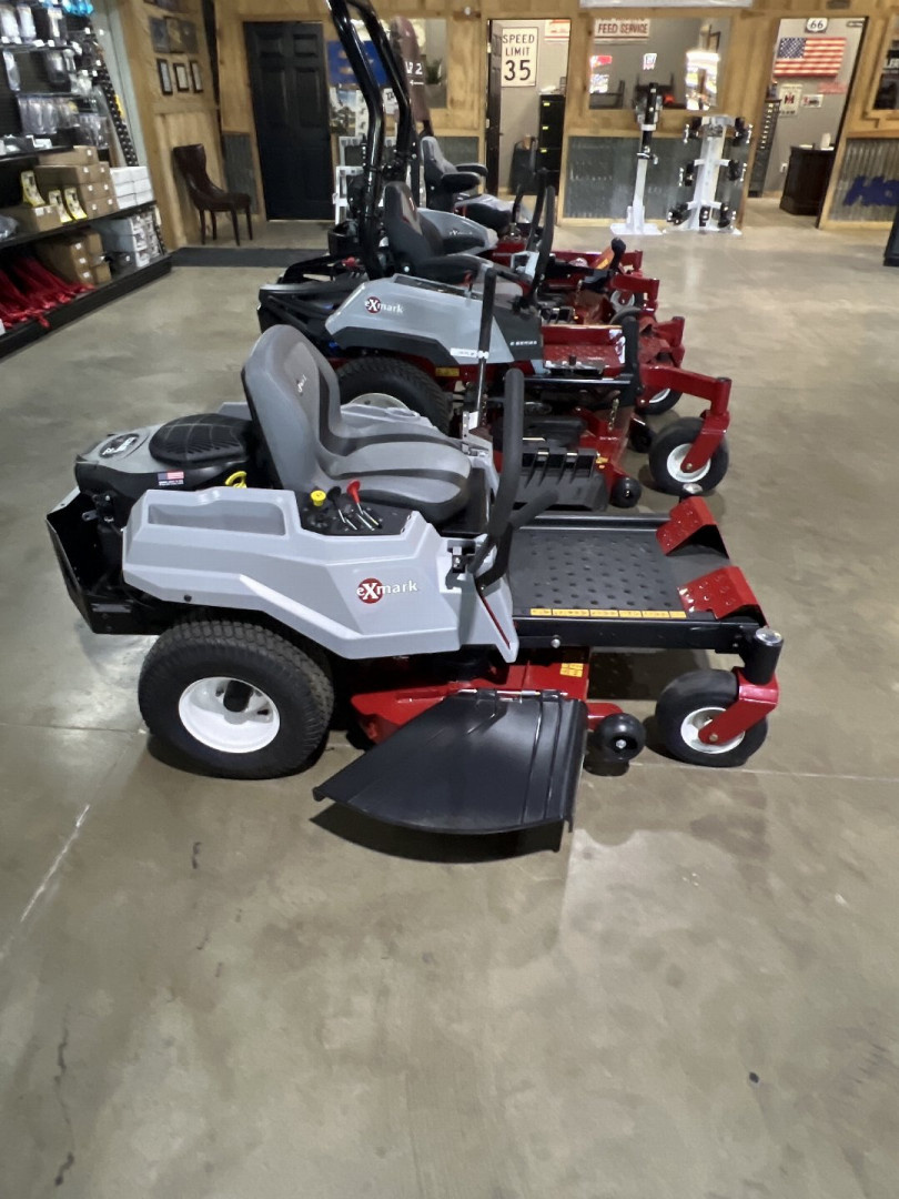 New 2025 Exmark QZE722GKC42200 Lawn Mowers