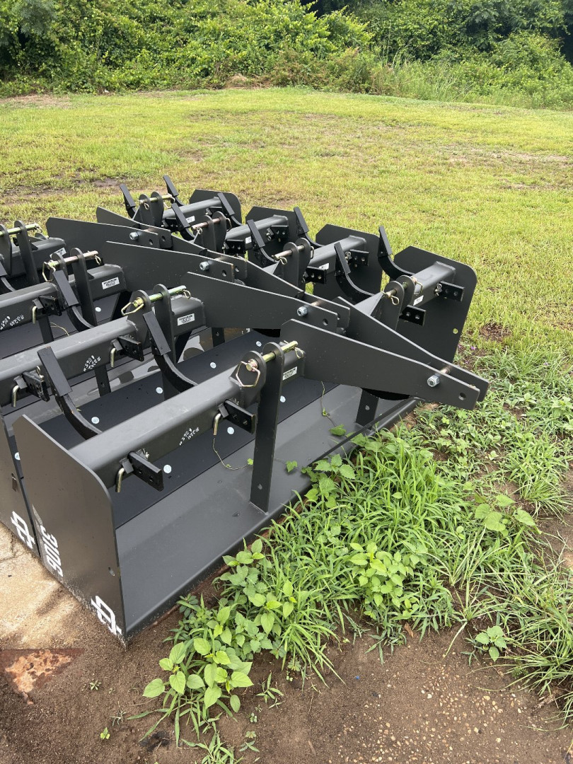 New 2025 IronCraft 3106-GR/6' STD BOX BLADE Attachment