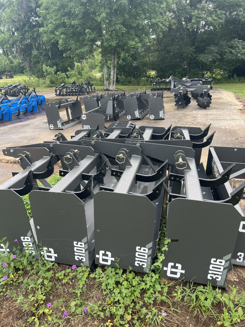 New 2025 IronCraft 3106-GR/6' STD BOX BLADE Attachment