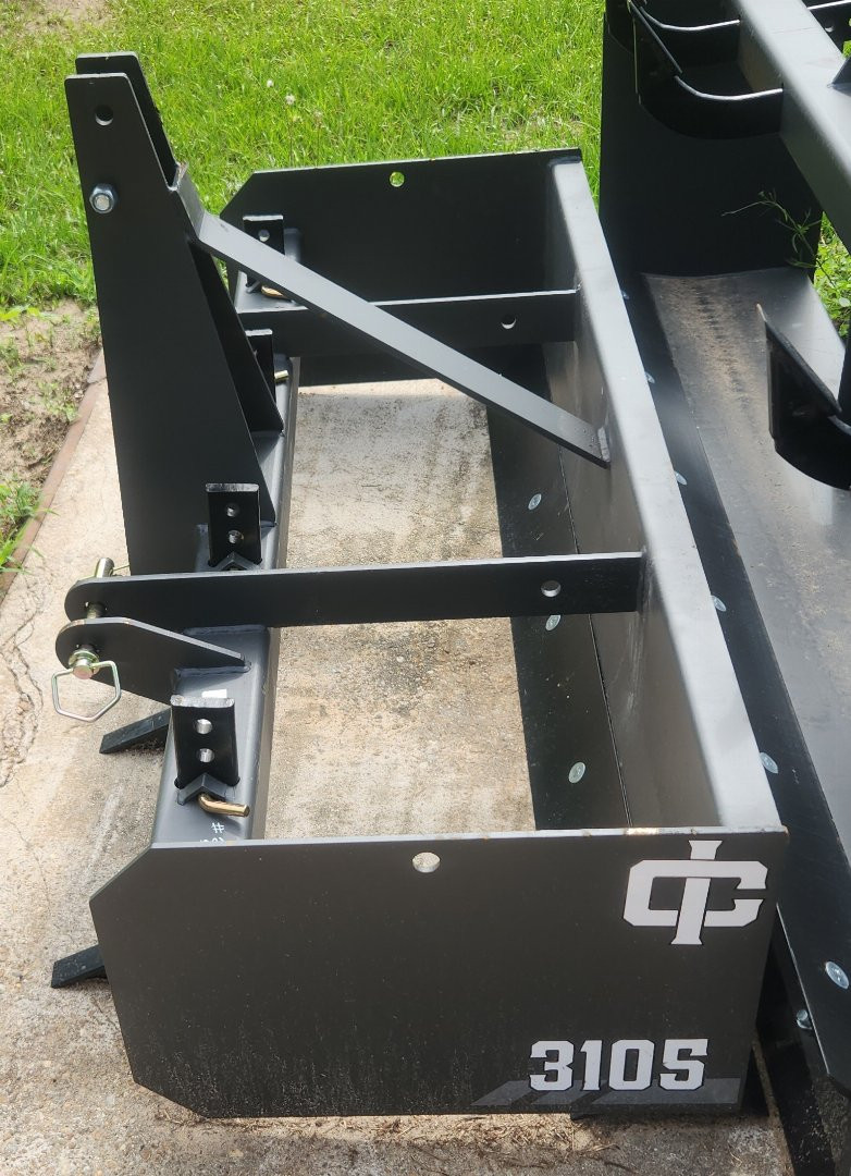 New 2025 IronCraft 3105-GR/5' STD BOX BLADE Attachment