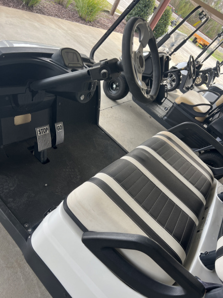 New 2023 Icon Trailers I40L Golf Cart