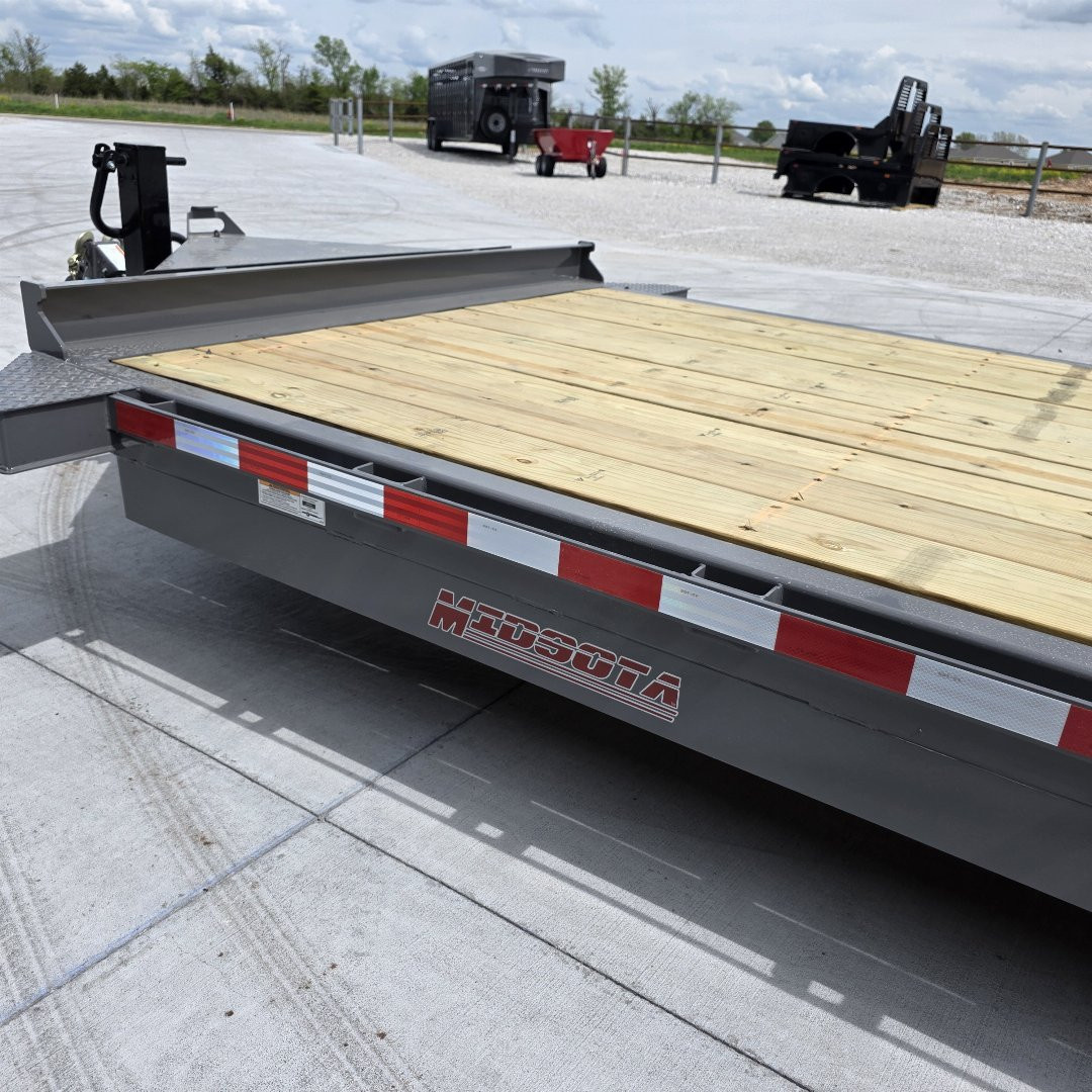 New 2025 Midsota 20'X82" NST20 Equipment Trailer