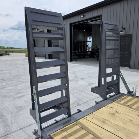 New 2025 Midsota 20'X82" NST20 Equipment Trailer