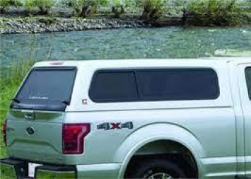 New Century ULTRA CAB HIGH FIBERGLASS Truck Cap