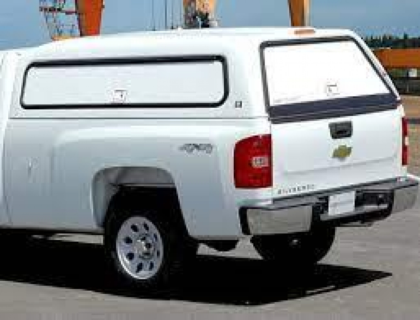 New Century HIGH-C CF COMMERCIAL FIBERGLASS MID-RISE Truck Cap