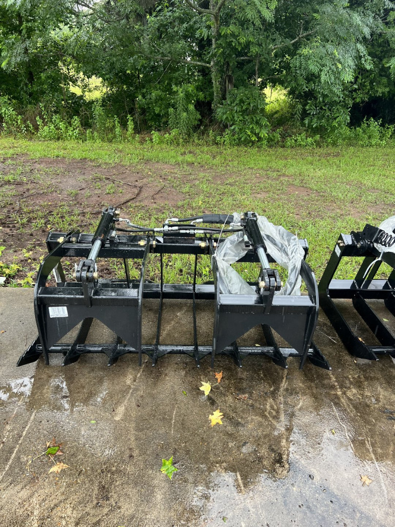 New 2025 60" E SKID STEER ROOT GRAPPLE Attachment
