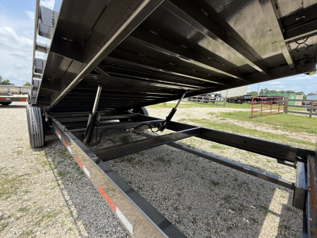 New 2026 MAXX-D T8X10224 GN Tilt Trailer