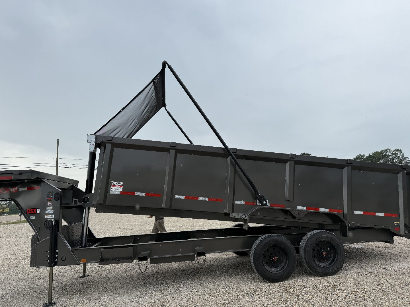 New 2025 MAXX-D DSX8320 GN Dump Trailer