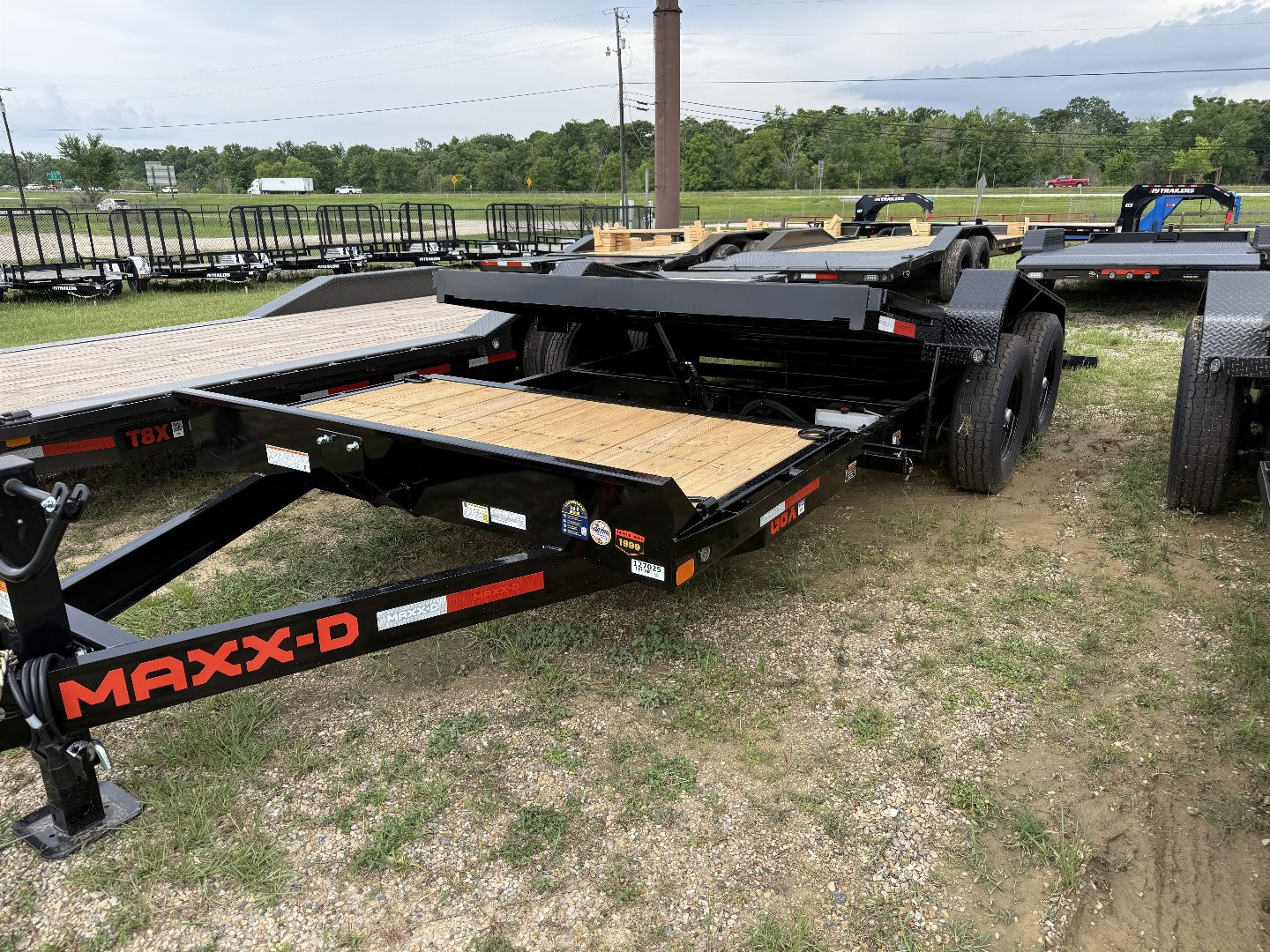 New 2026 MAXX-D G6X8320 GRAVITY TILT Trailer