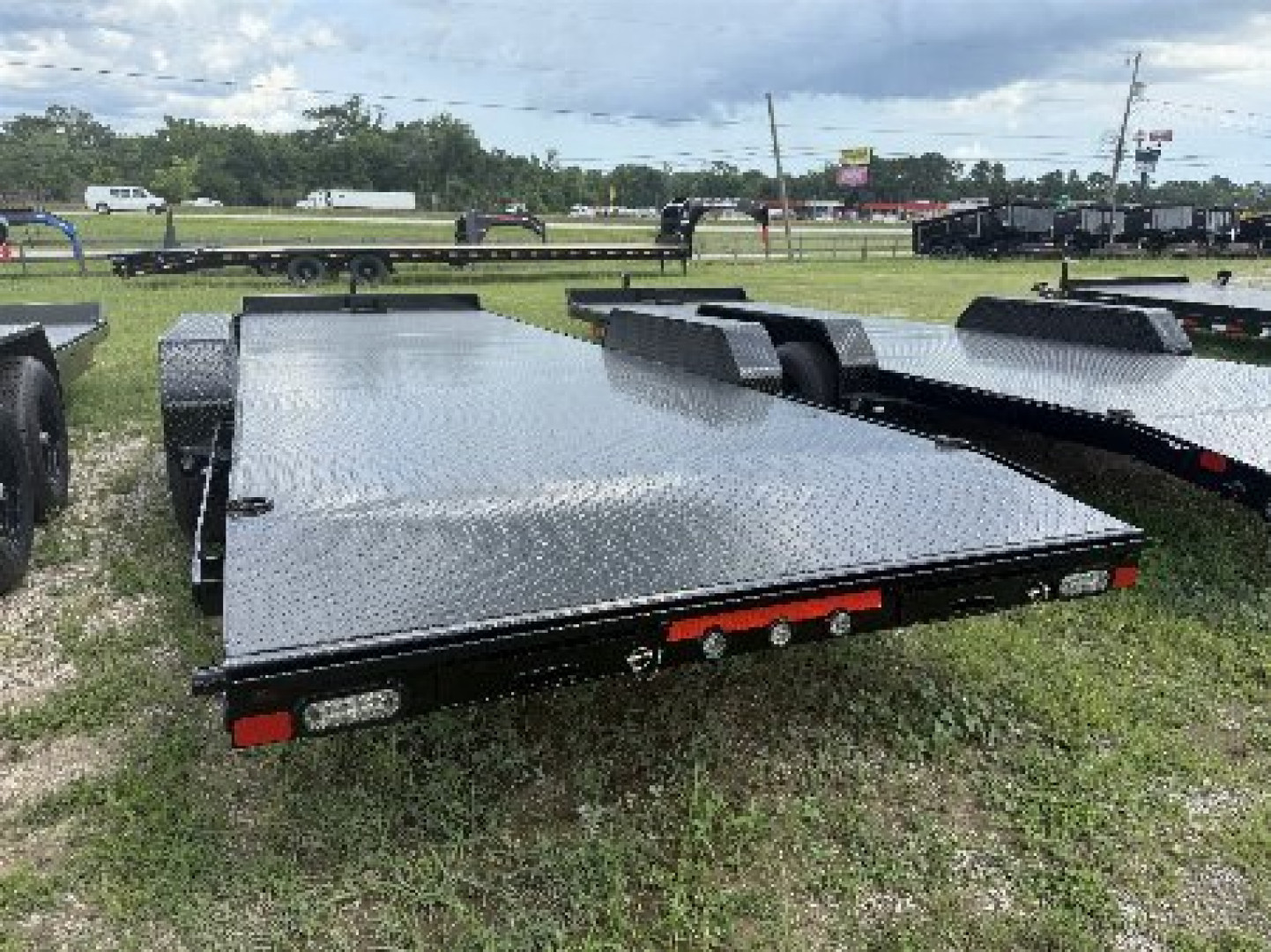New 2026 MAXX-D C5X8324 STEEL DECK Car Hauler