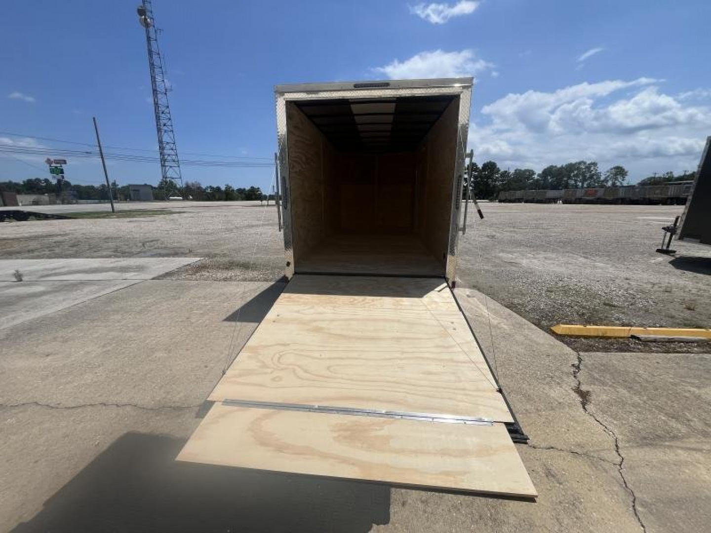 New 2025 Giddy Up USA 7 X 16 TA POLYCORE Cargo Enclosed