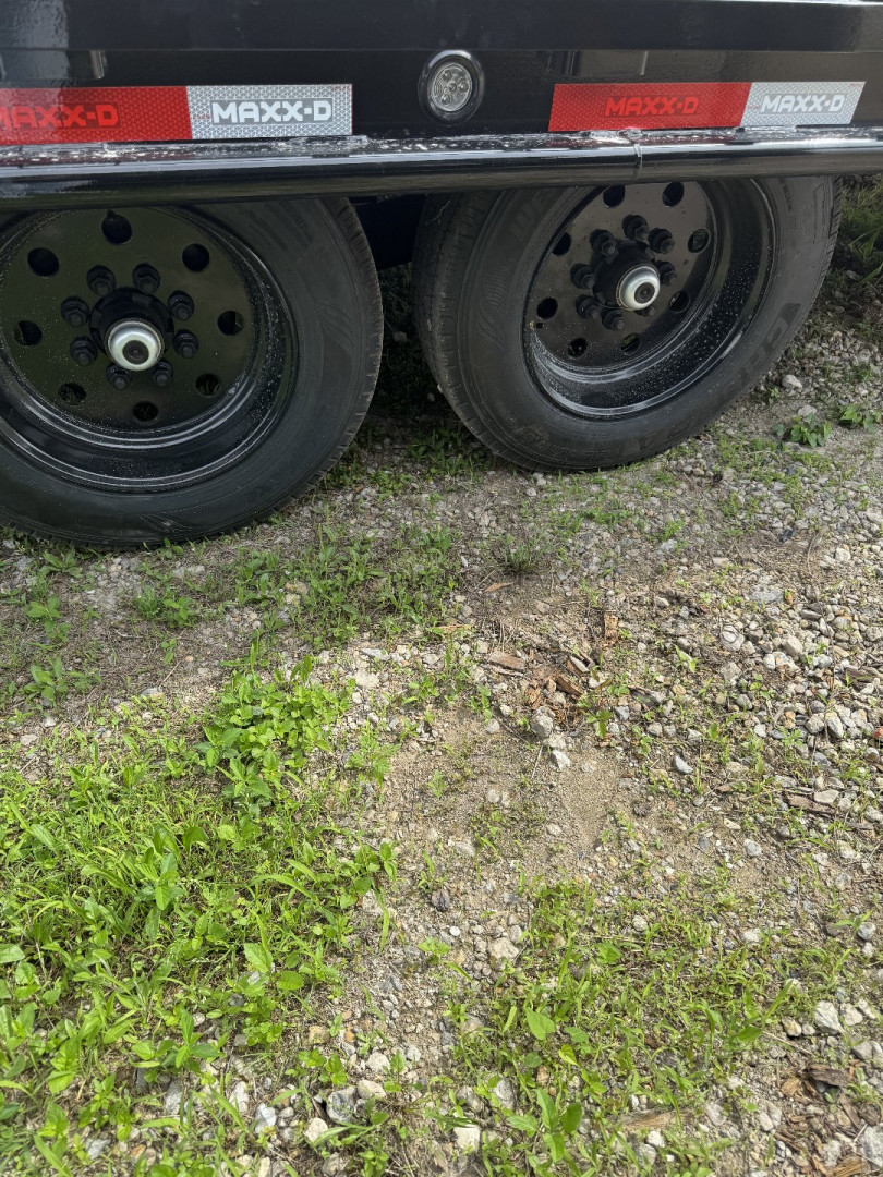 New 2025 MAXX-D DOX10222 Flatbed Trailer/EQUIPMENT