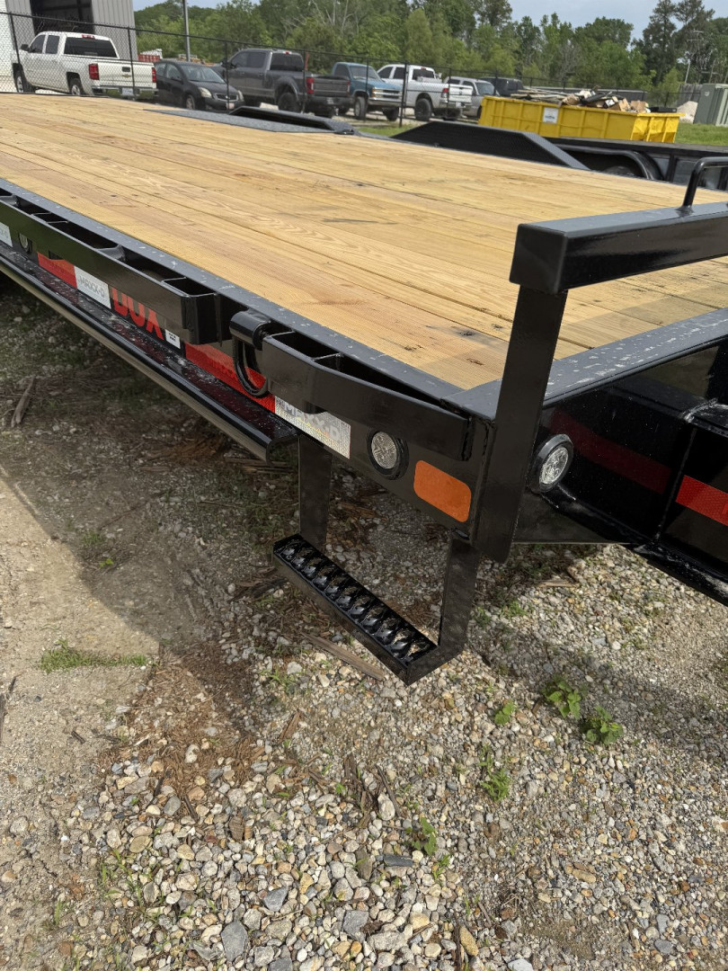 New 2025 MAXX-D DOX10222 Flatbed Trailer/EQUIPMENT