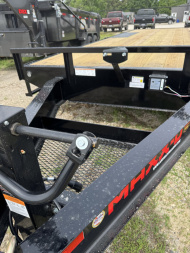 New 2025 MAXX-D DOX10222 Flatbed Trailer/EQUIPMENT