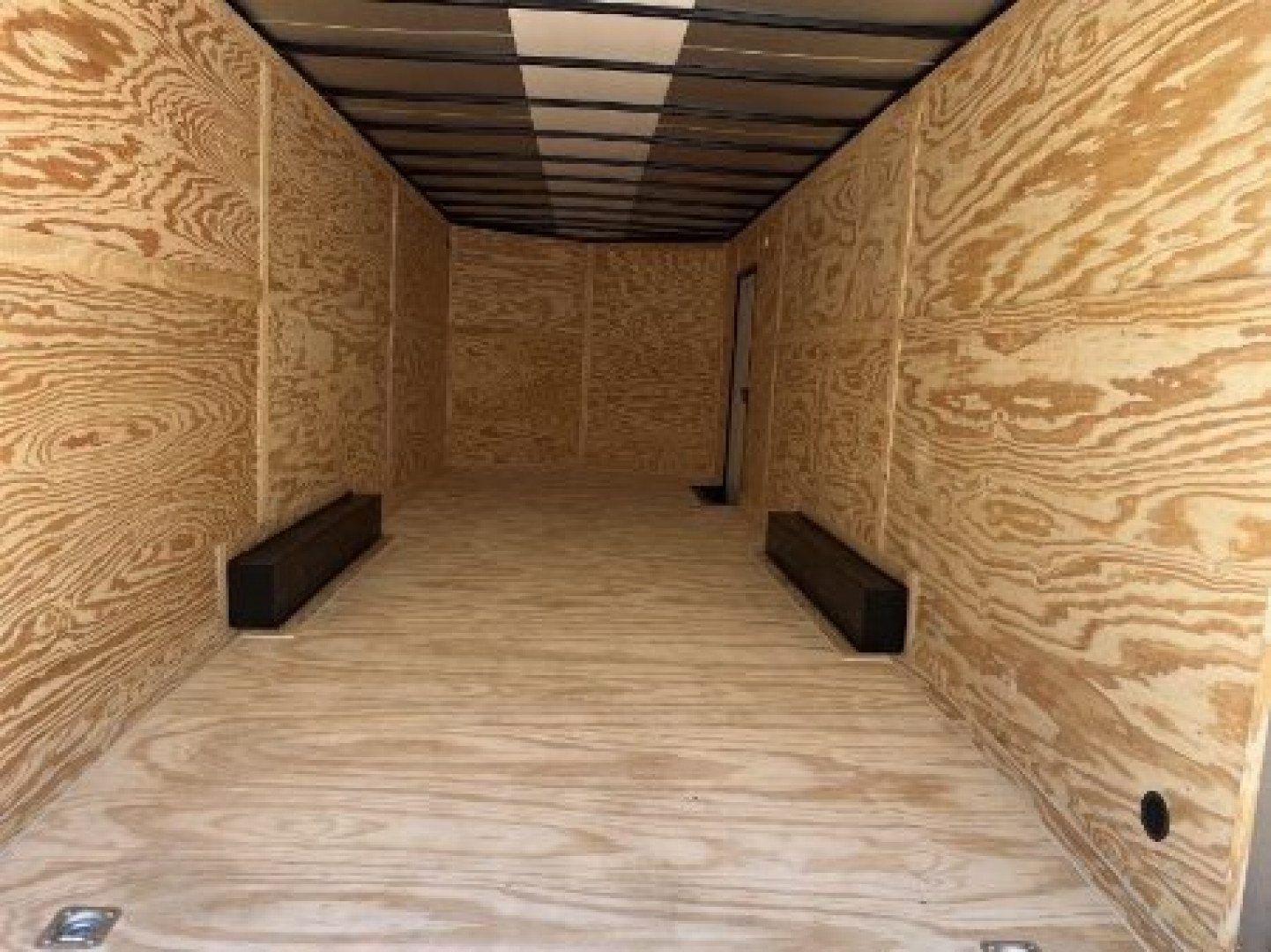 New 2025 Giddy Up USA 8.5 X 24 TA3 POLYCORE Cargo / Enclosed Trailer