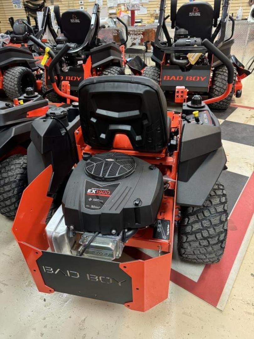 New 2025 Bad Boy RAMBLER 42" BRIGGS 19 HP Lawn Mowers