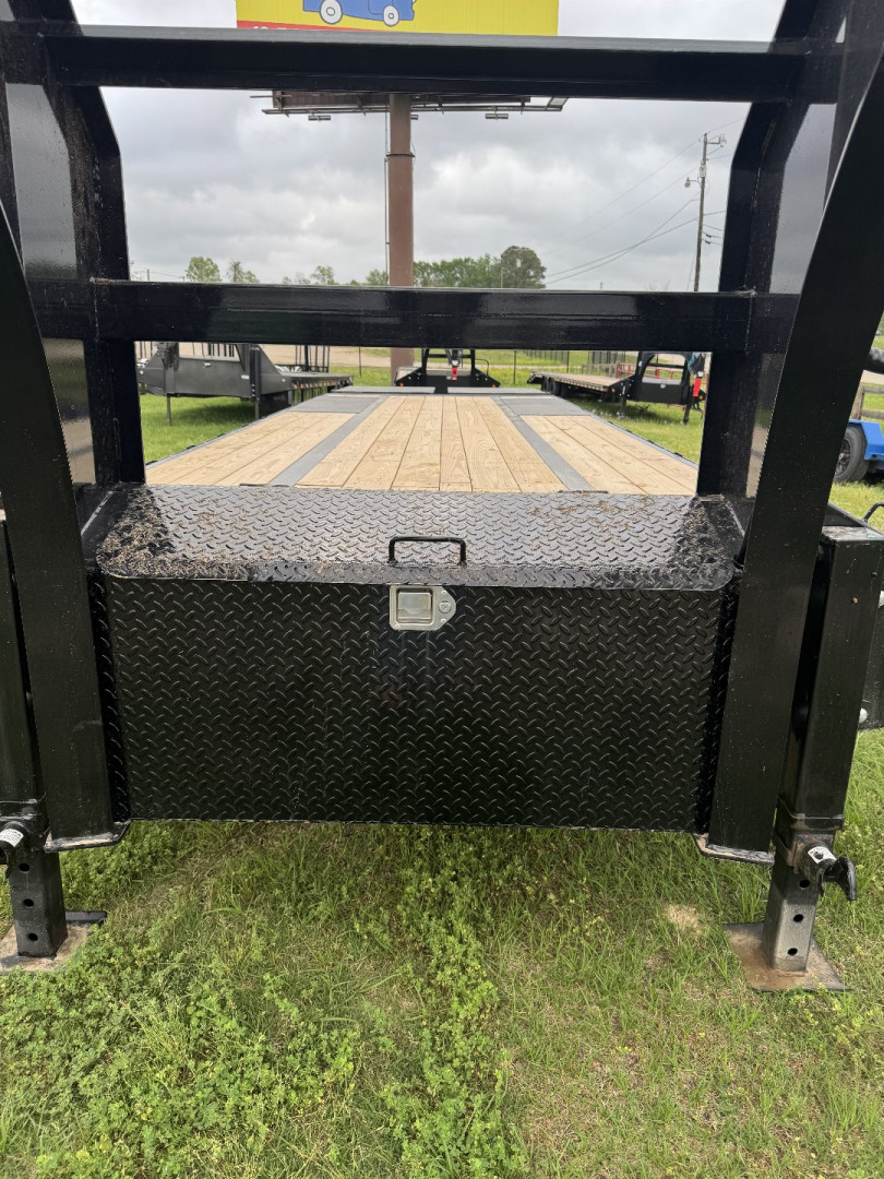 New 2025 PJ Trailers 30' LD LOW PRO FLATDECK Equipment Trailer