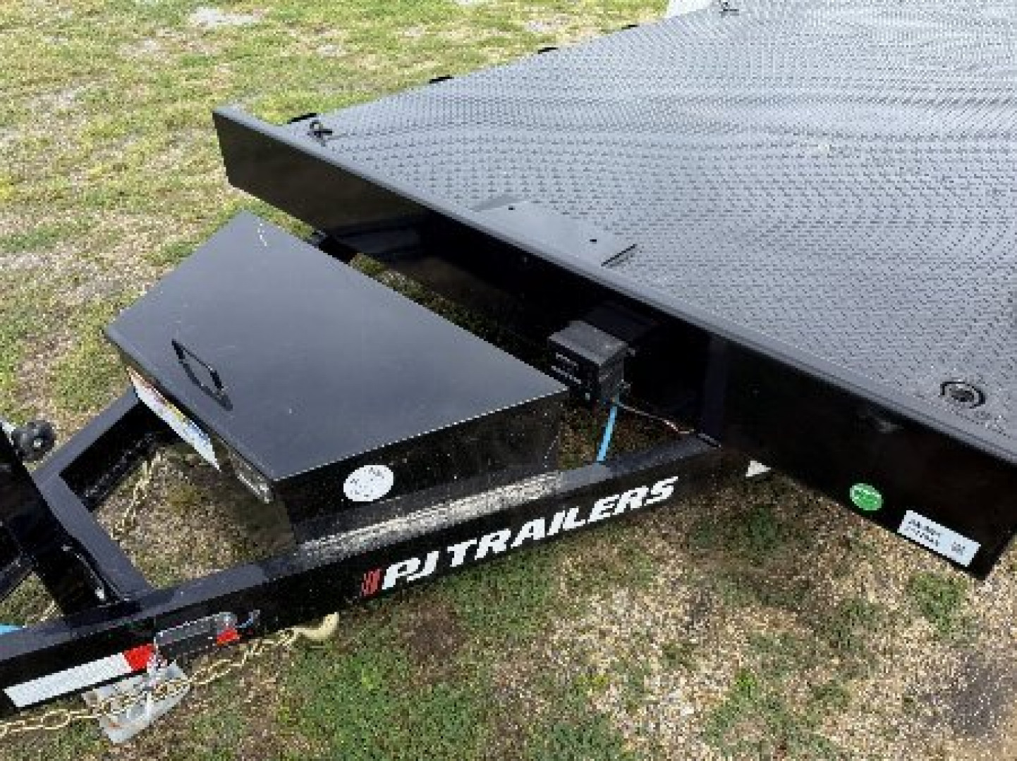 New 2025 PJ Trailers 20' STEEL DECK CH Car Hauler