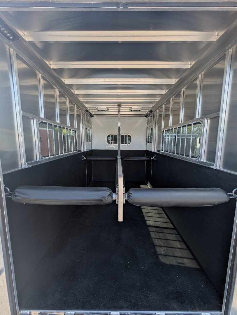 New 2025 Frontier Trailers Horse Trailer AMBASSADOR STRAIGHT LOAD 2H BP