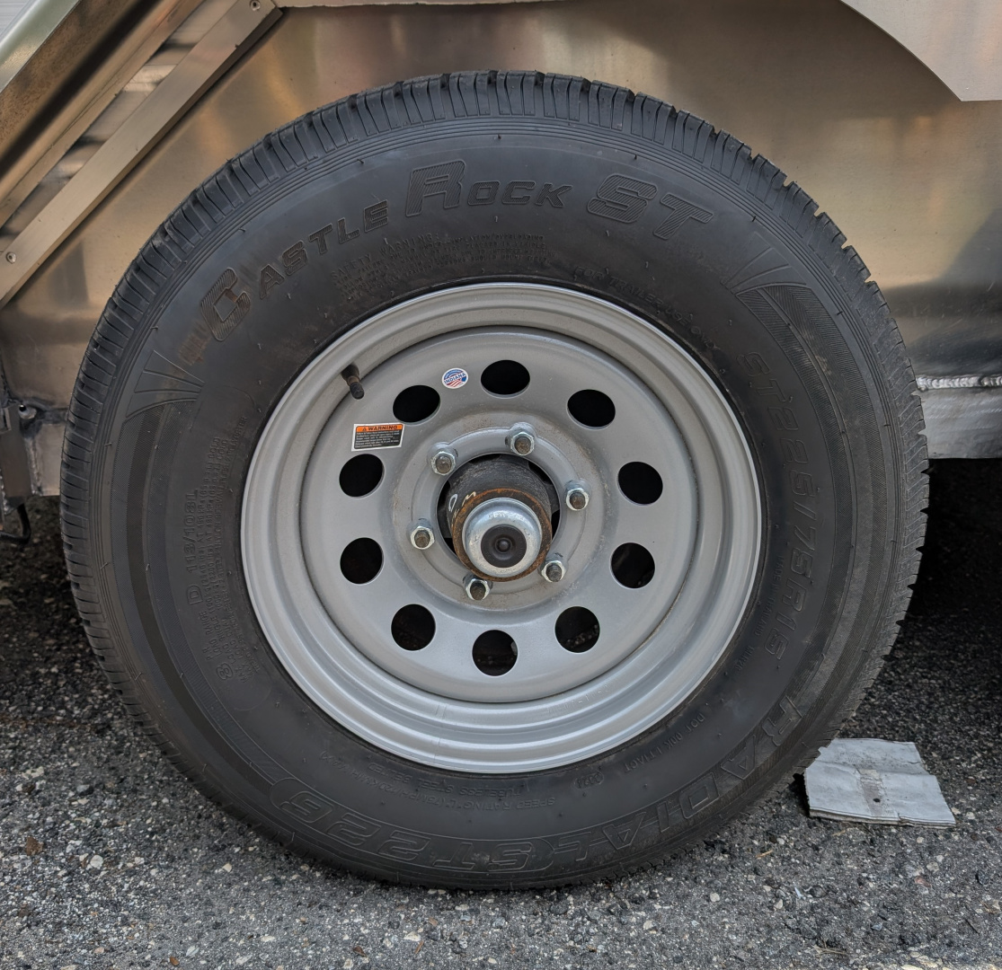 New 2025 Frontier Trailers LIVESTOCK 16'7" 10K Stock / Stock Combo Trailer