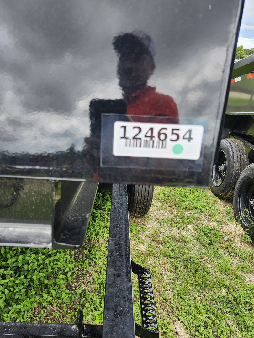 New 2025 MAXX-D DJX8314 Dump Trailer