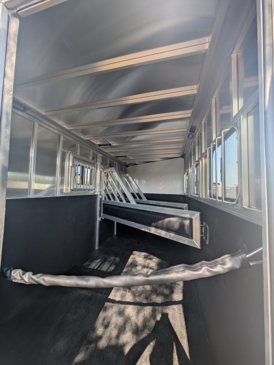New 2025 Frontier Trailers Horse Trailer STRIDER 3H BP