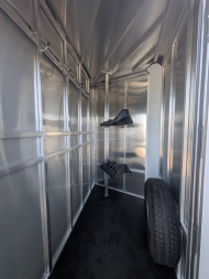 New 2025 Frontier Trailers Horse Trailer STRIDER 2 HORSE SLANT