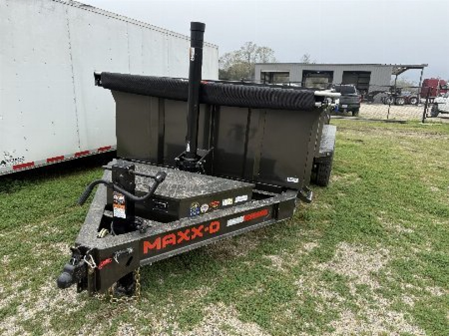 New 2025 MAXXD DTX8316 Dump Trailer