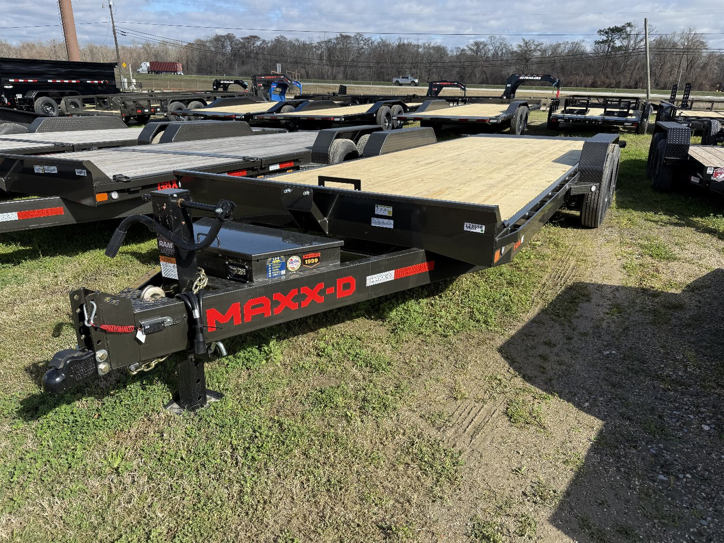 New 2025 MAXX-D T8X8322 22' x 83'' Tilt Trailer