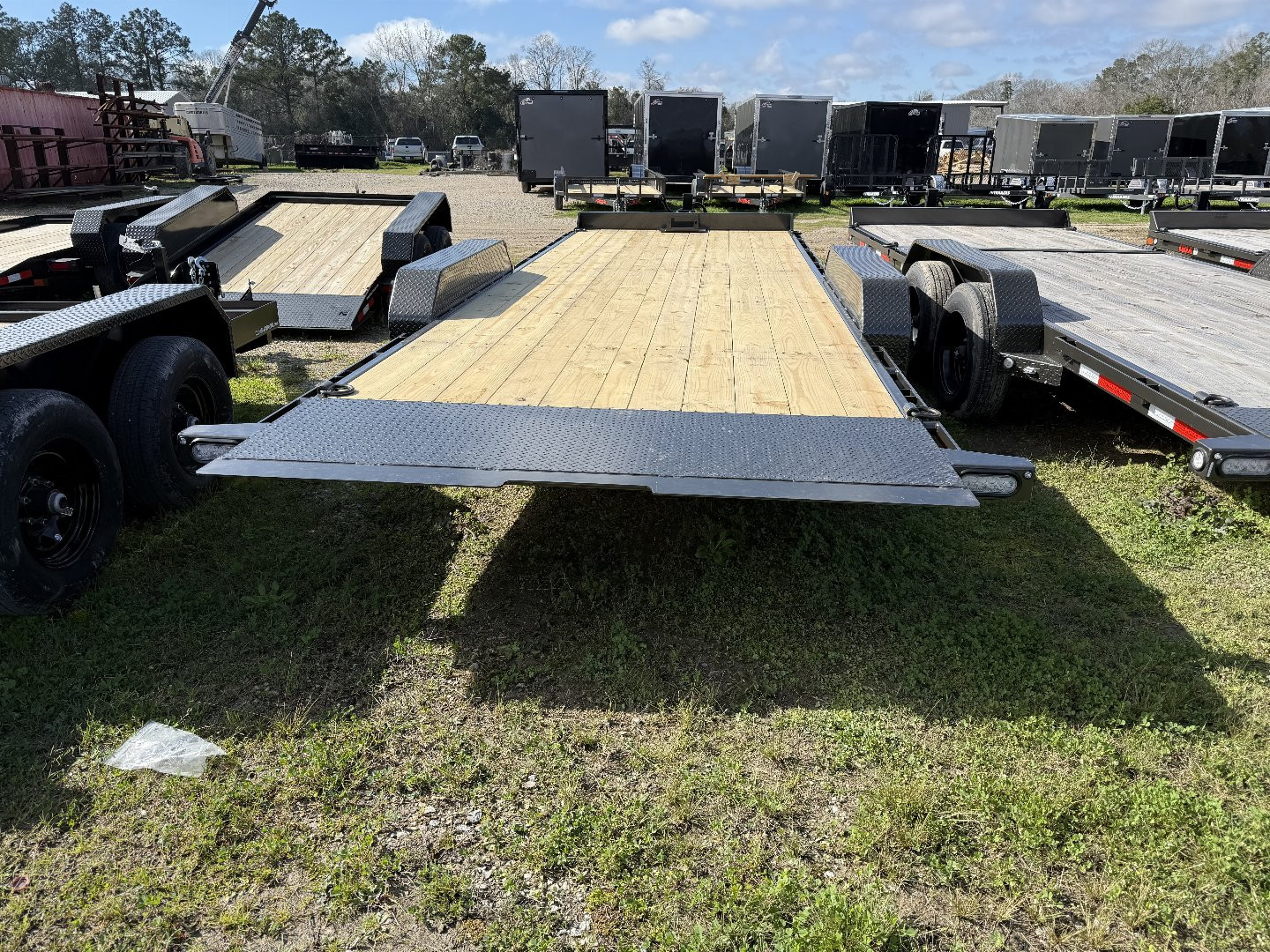 New 2025 MAXX-D T8X8322 22' x 83'' Tilt Trailer
