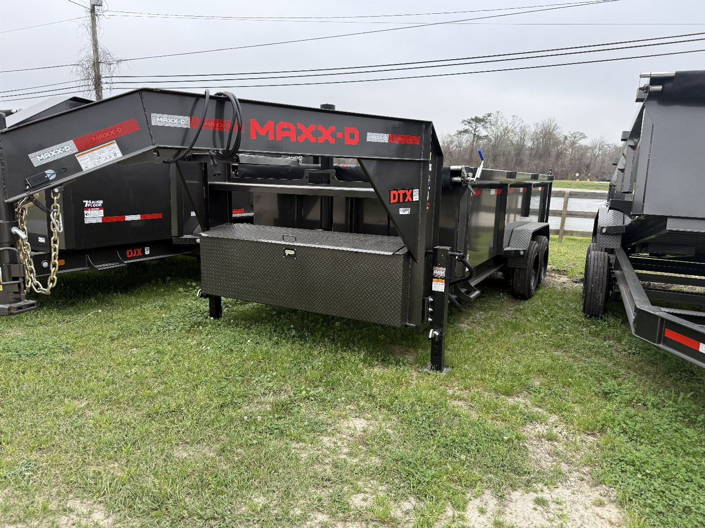 New 2025 MAXX-D DTX8316GN  16' x 83'' - 12.29 CU/YD Dump Trailer