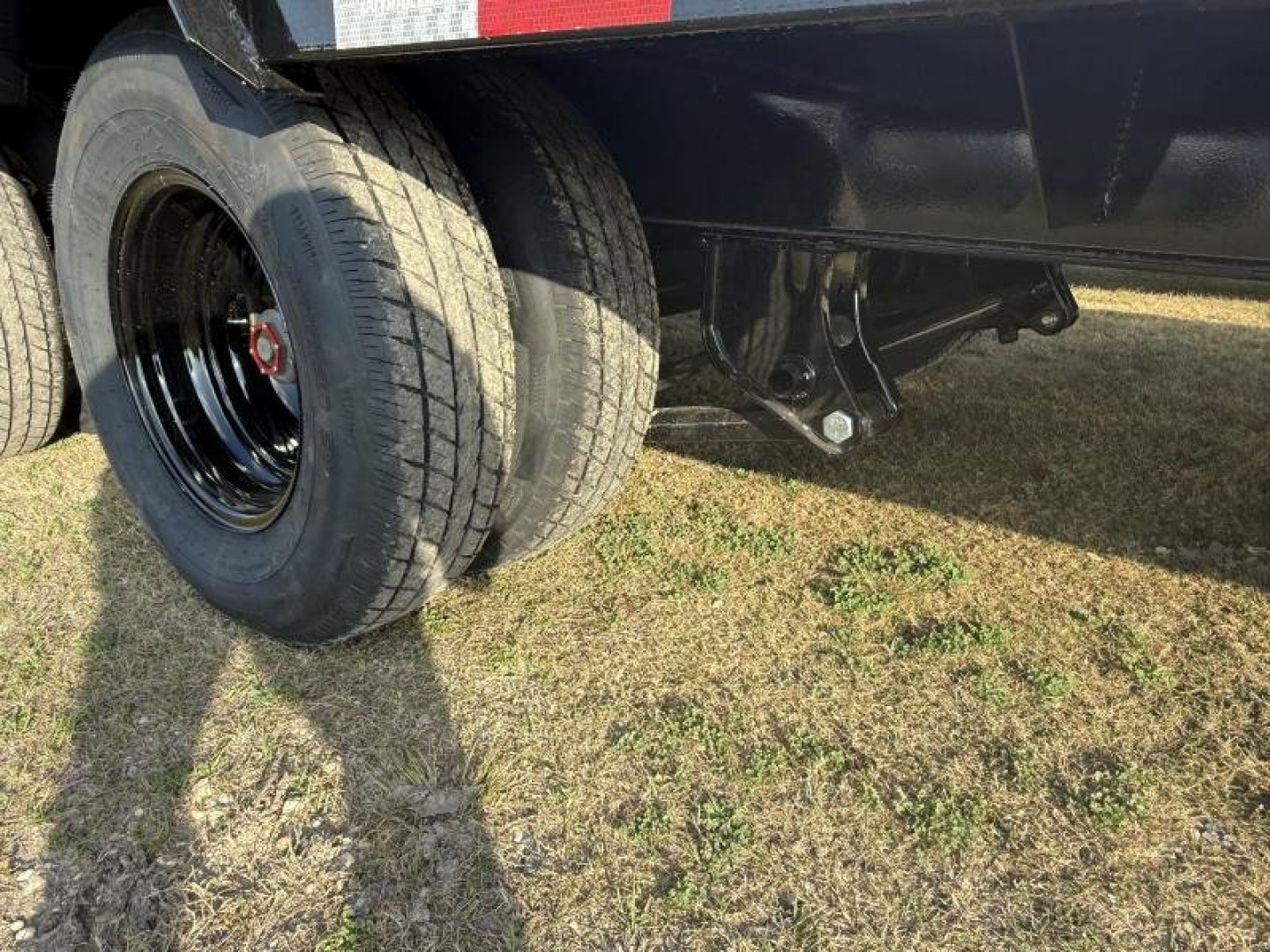 New 2025 PJ Trailers 2025 PJ LD 35FT GN DECKOVER FLATBED/EQUIPMENT