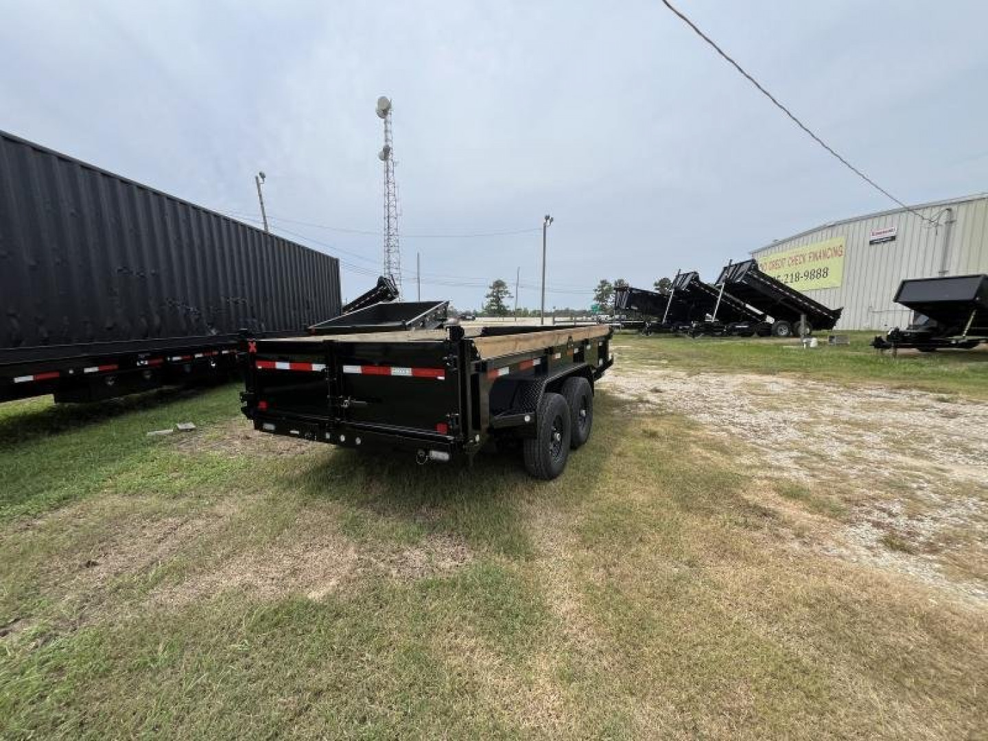 New 2025 MAXX-D DKX8314 Dump Trailer