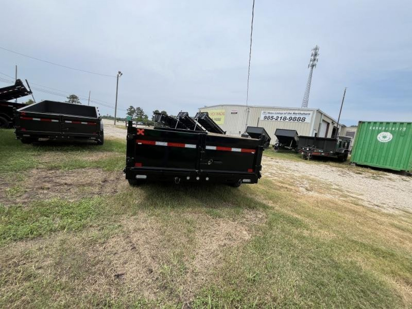 New 2025 MAXX-D DKX8314 Dump Trailer