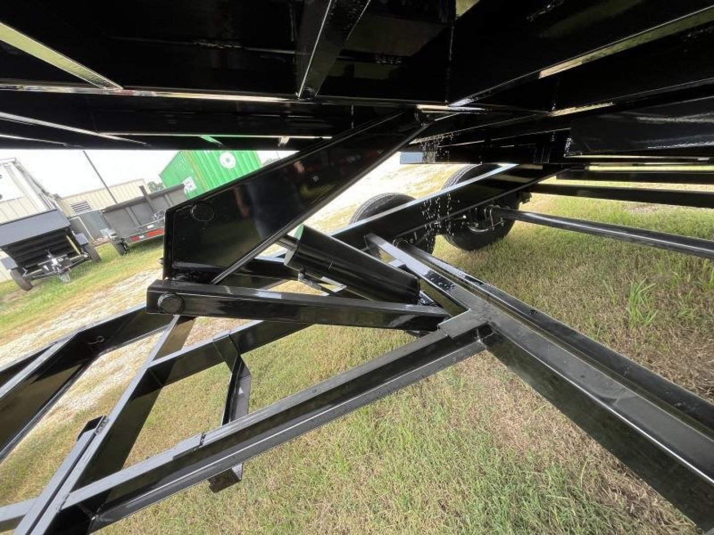 New 2025 MAXX-D DKX8314 Dump Trailer