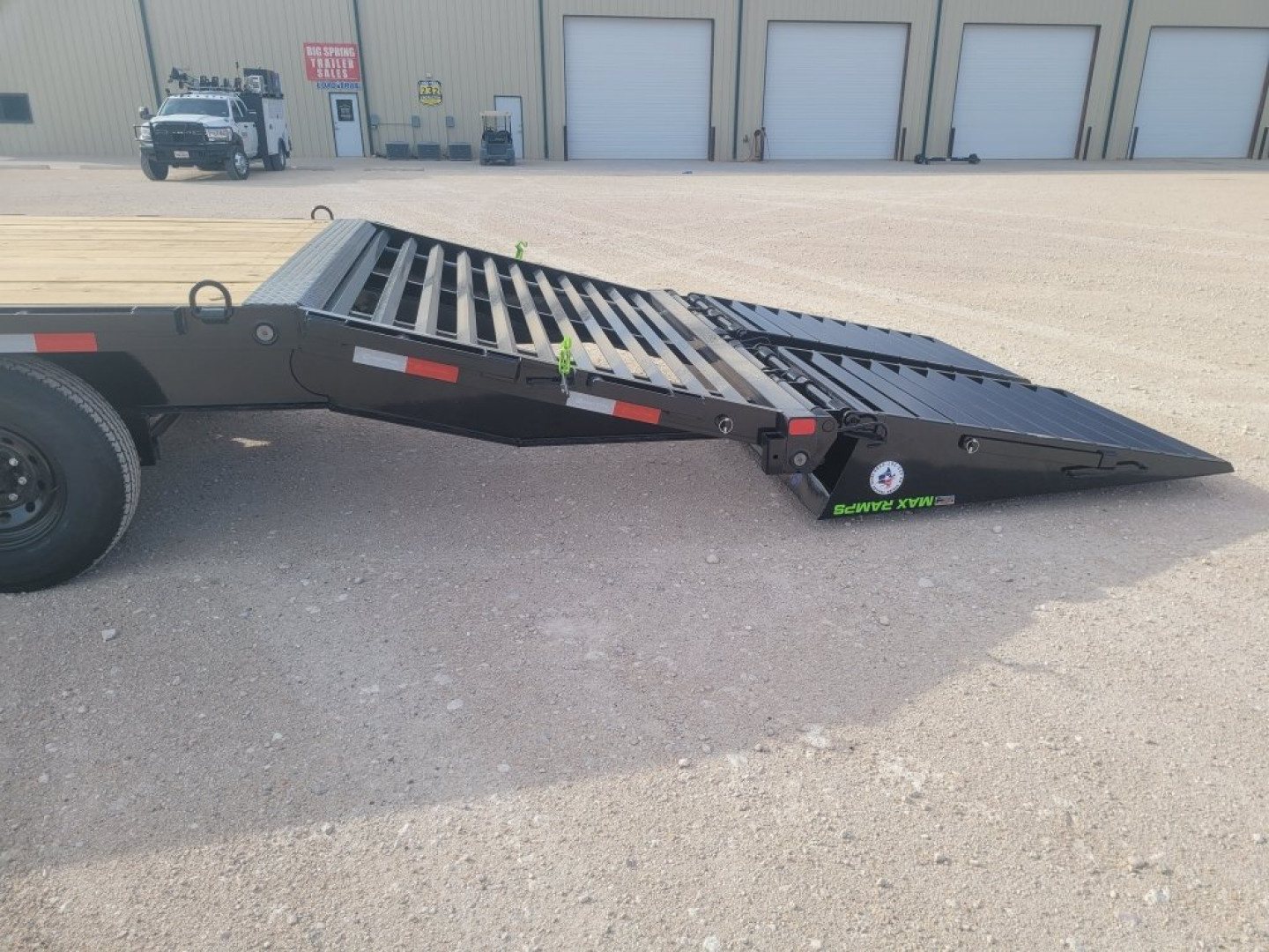 New 2025 Load Trail 30' 14k Gooseneck w/ Max Ramps