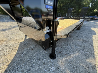 New 2025 Diamond C Trailers LPX 210-GN Package 22'X82" Flatbed Trailer