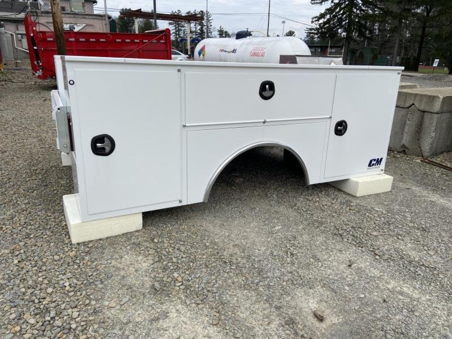 New SB 110/94/60 Steel Service Body for 60" CA cab & chassis DRW