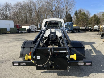 Used 2007 GMC 5500 w/ Switch N Go Truck