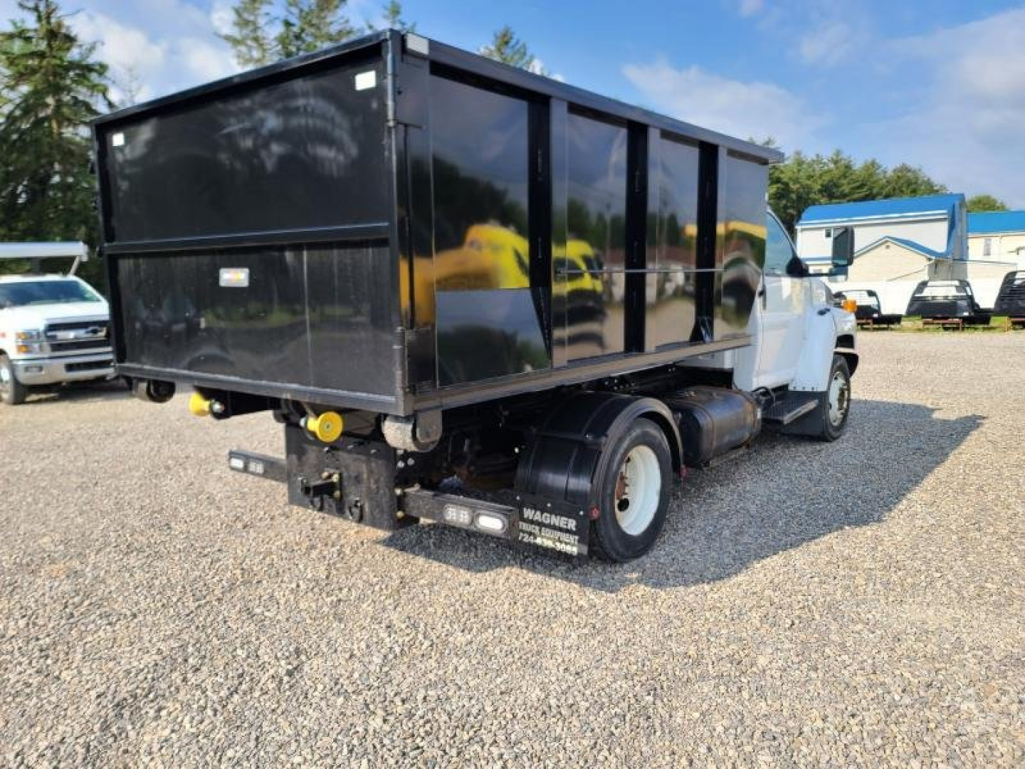 Used 2006 GMC 5500 W/ SWITCH N GO TRUCK