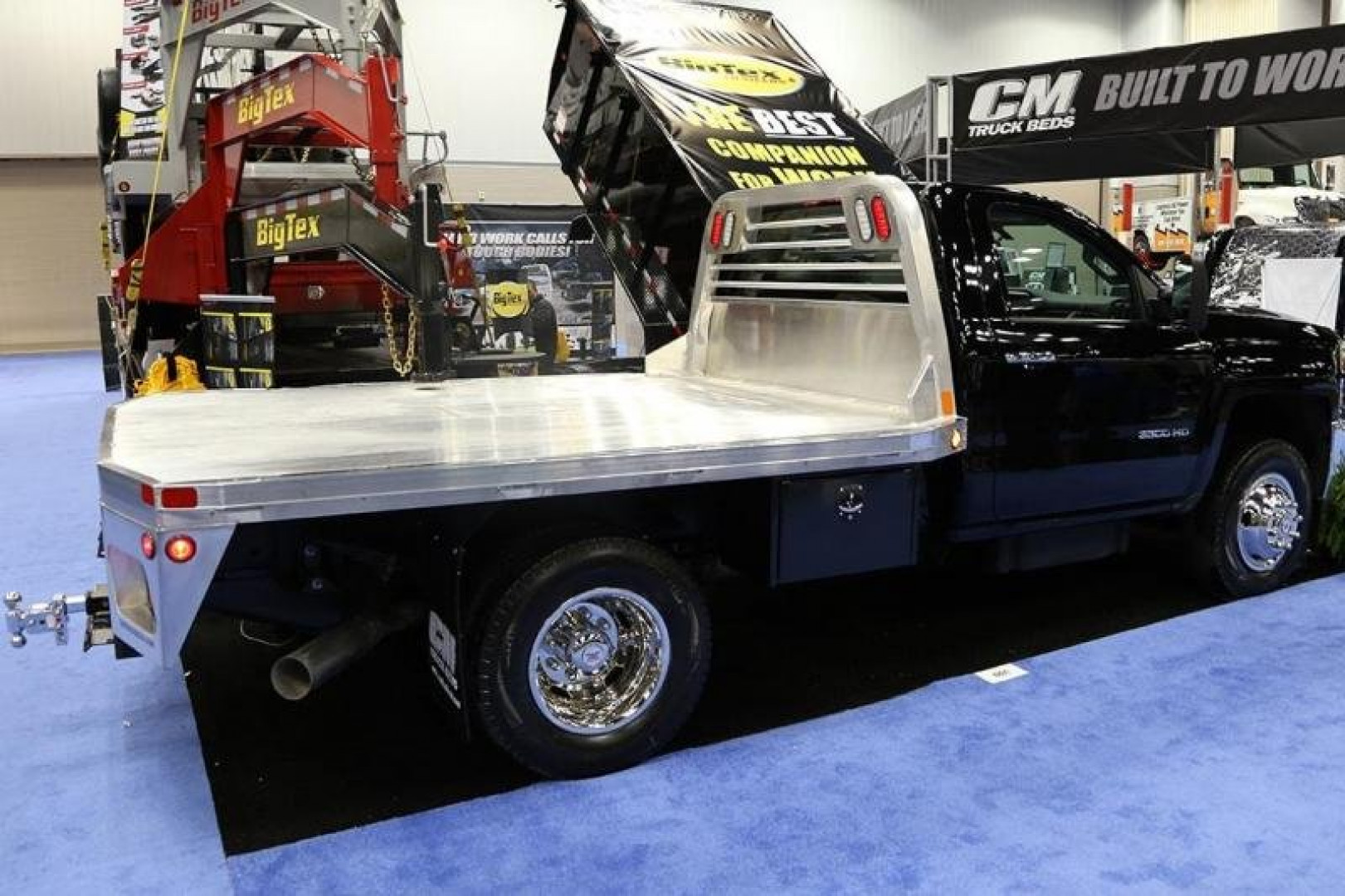 New CM Truck Beds ALRD Aluminum Flatbed 11'4 for 84" CA C&C