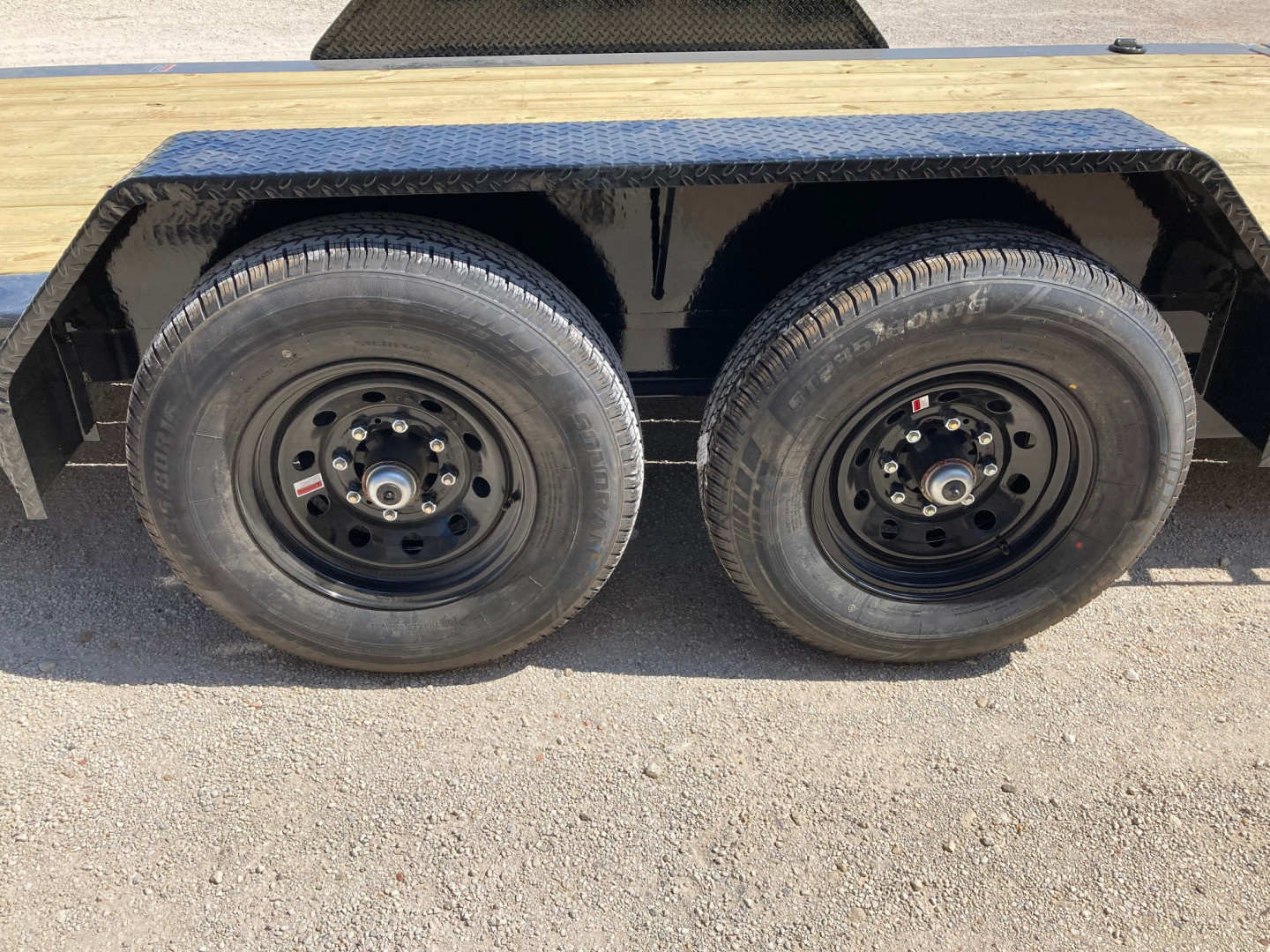 New 2026 Load Trail GG 83" X 24' Tilt-N-Go Gooseneck Tandem Axle Tilt Deck I-Beam Frame