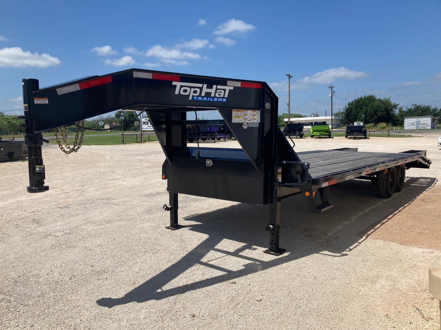 New 2025 TOP HAT 20'+5'X102" GN Deckover Trailer
