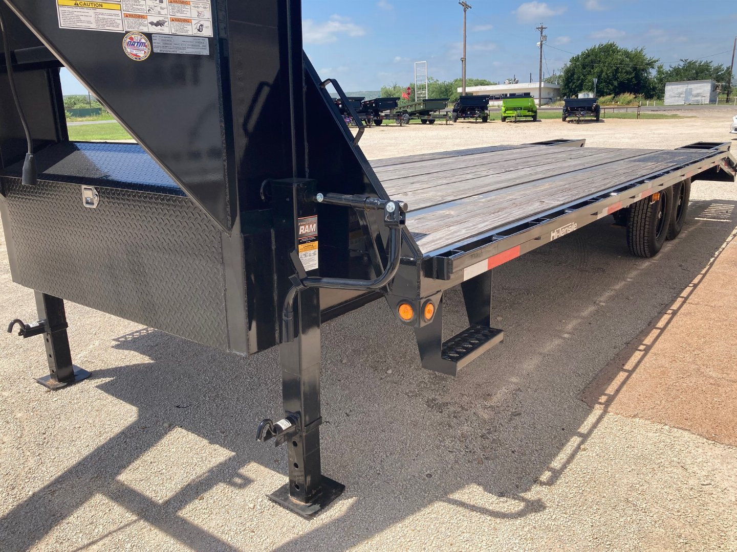 New 2025 TOP HAT 20'+5'X102" GN Deckover Trailer